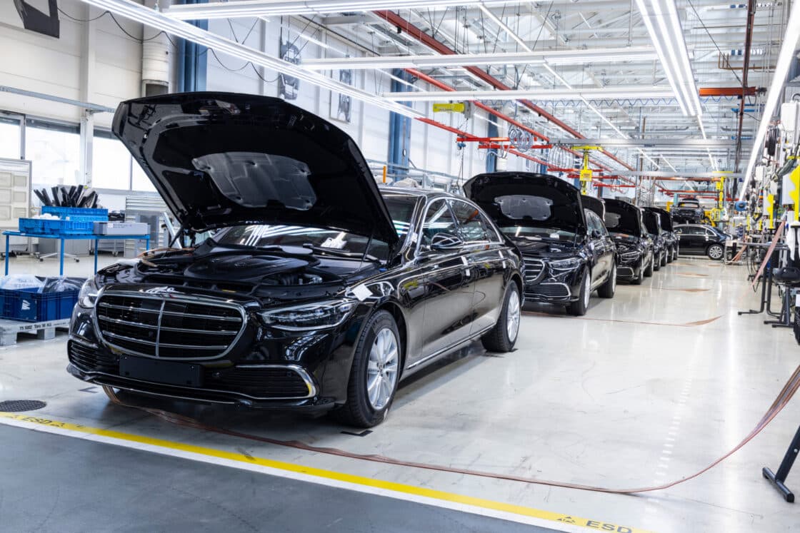 Mercedes Guard Car Fabrik