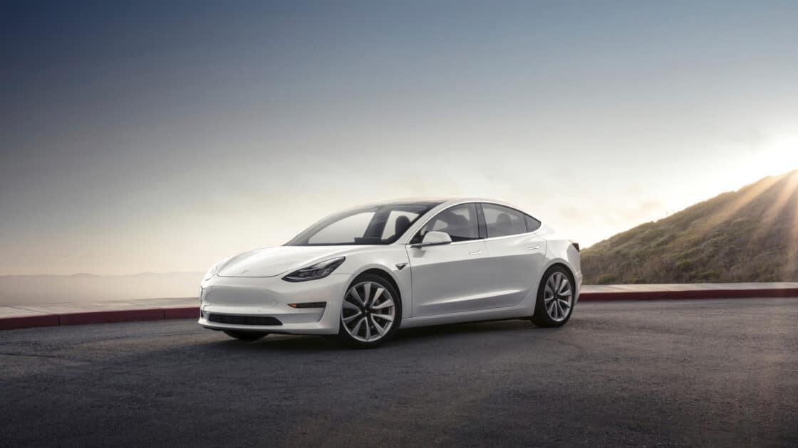 Tesla Model 3 dynamisch