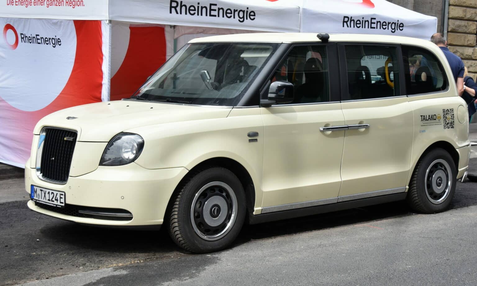 Taxis laden in Köln induktiv